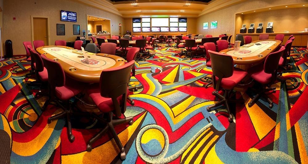 Hollywood Casino Bangor Hotel Екстериор снимка