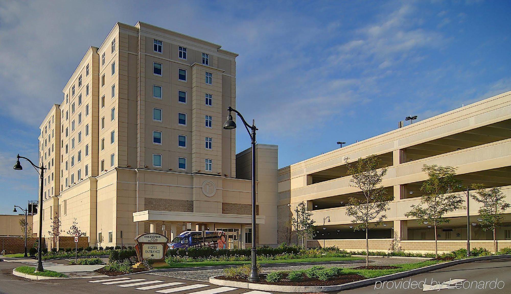 Hollywood Casino Bangor Hotel Екстериор снимка